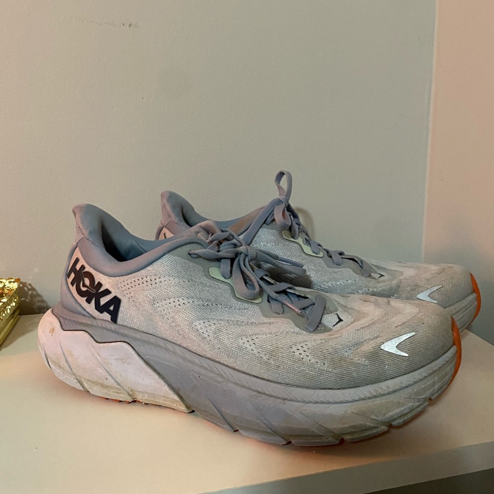 Hokas